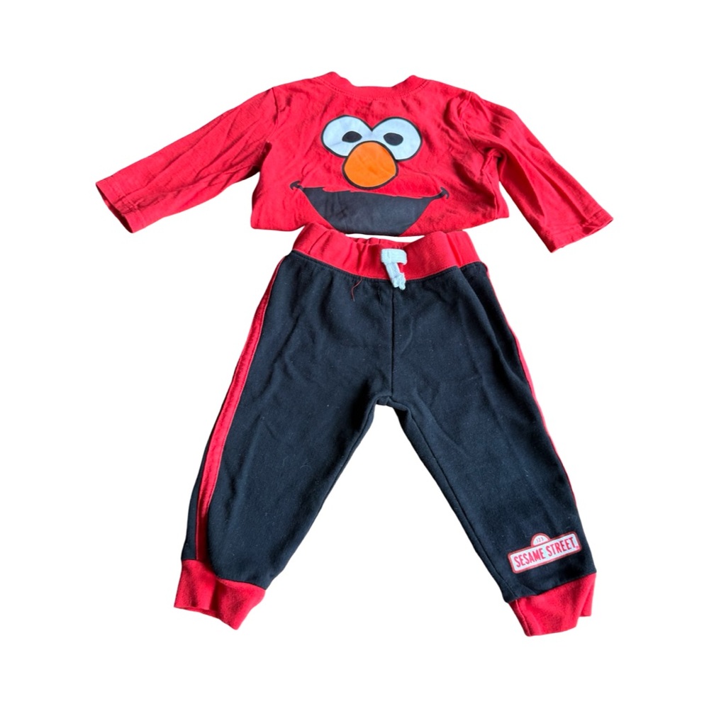 Sesame Street Elmo Pajama Set - Red and Black
